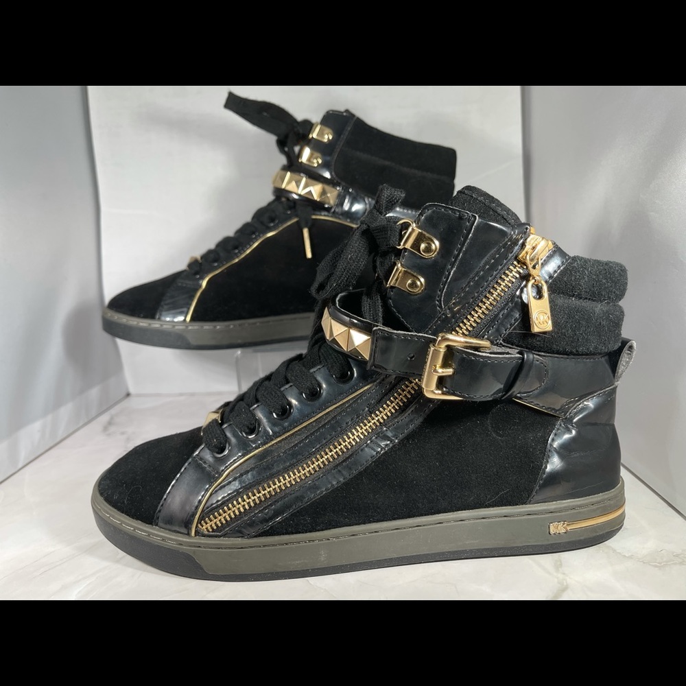 MICHAEL KORS BLACK AND GOLD STUDDED SNEAKERS!! Sz 8.5